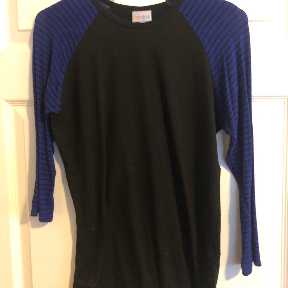LulaRoe Randy T size xs